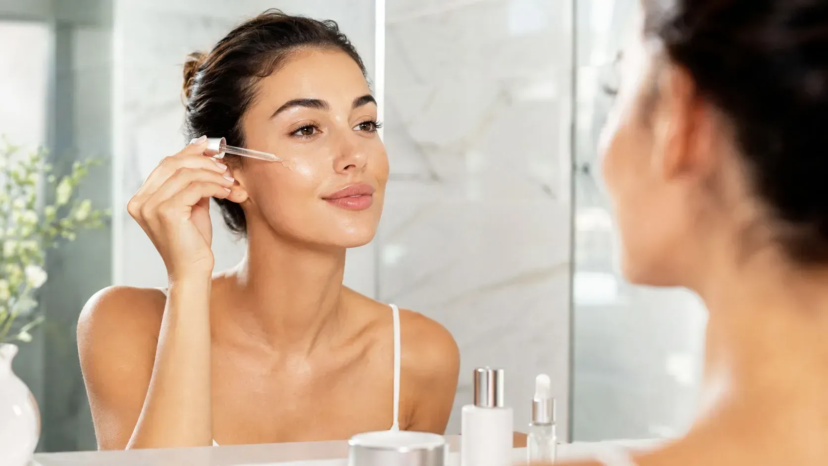Mách bạn cách chọn serum nâng cơ, chống nhăn và chảy xệ hiệu quả
